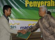 Dari Papua ke Jogja, Merlins Jadi Lulusan Tercepat Dokter Spesialis UGM