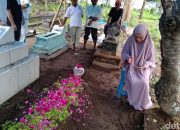 Penjelasan Denada: Tidak Hanya Mengakui Ressa sebagai Anak, Tetapi Juga Memberikan Fasilitas