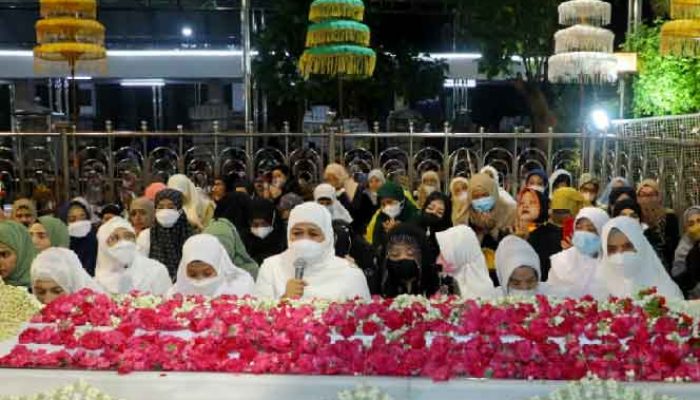 Khofifah Hadiri Haul Sunan Ampel Ke-549