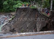 Jembatan Putus di Sintang: Akses Ratusan Desa Terputus, Ini Desakan Warga